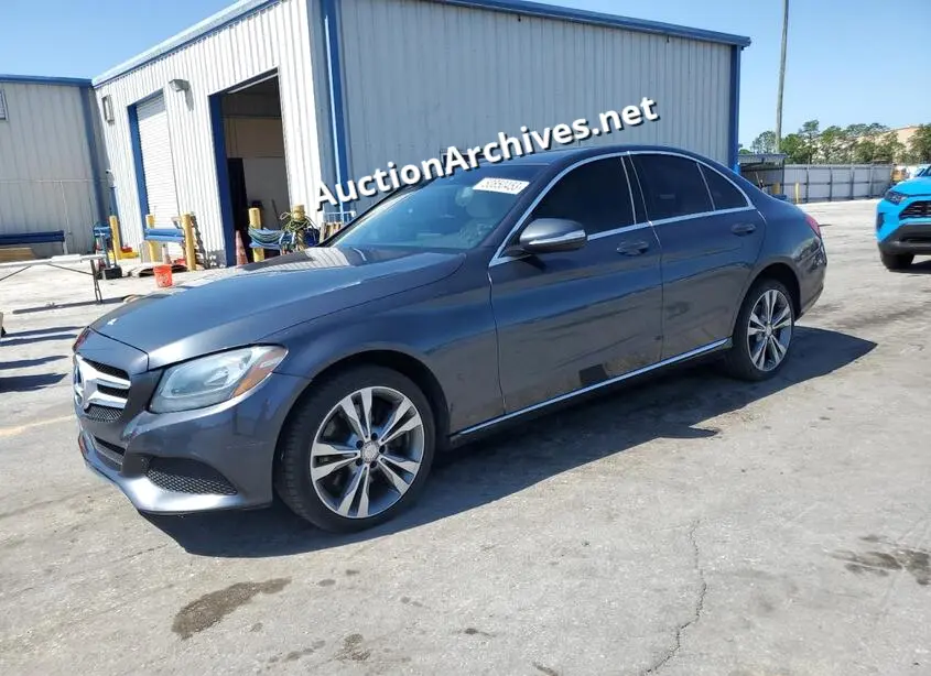 MERCEDES-BENZ C 300 4MAT 2015 VIN: 55SWF4KB3FU024610