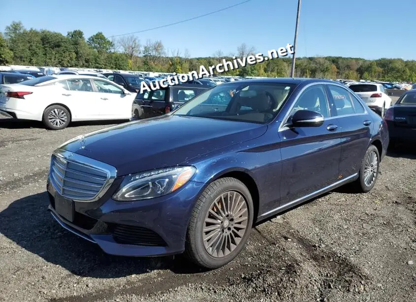 MERCEDES-BENZ C 300 4MAT 2015 VIN: 55SWF4KB7FU059649