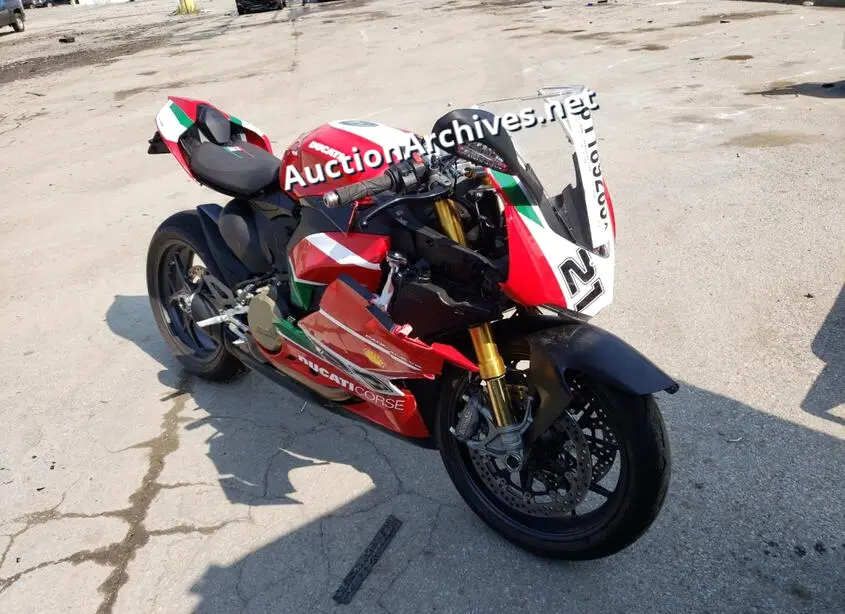 DUCATI PANIGALE V 2022 VIN: ZDMHAATW0NB007391