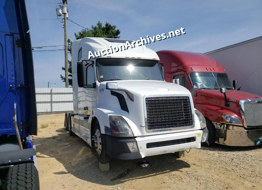 VOLVO VN VNL 2004 VIN: 4V4NC9GH24N350174