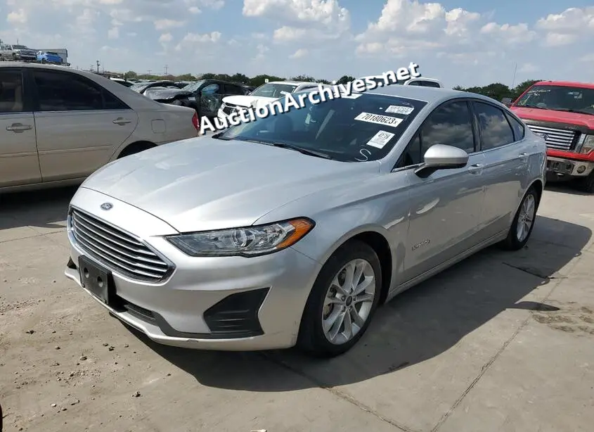 FORD FUSION SE 2019 VIN: 3FA6P0LU7KR256617