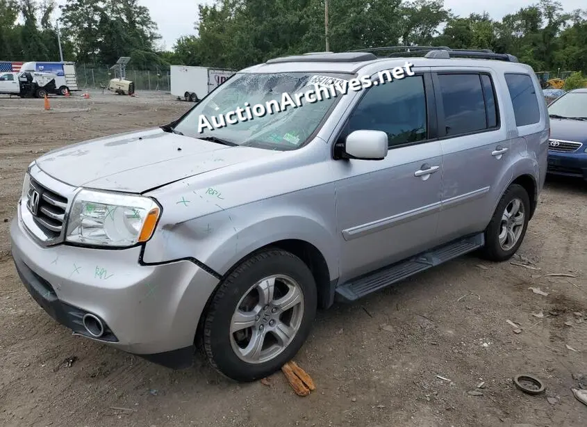 HONDA PILOT EXLN 2013 VIN: 5FNYF4H74DB076807