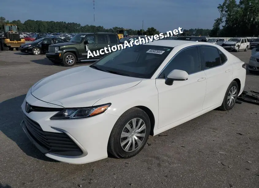 TOYOTA CAMRY LE 2022 VIN: 4T1C31AK2NU588876