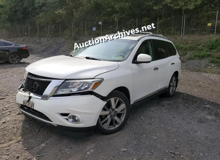 NISSAN PATHFINDER 2013 VIN: 5N1AR2MM6DC657372