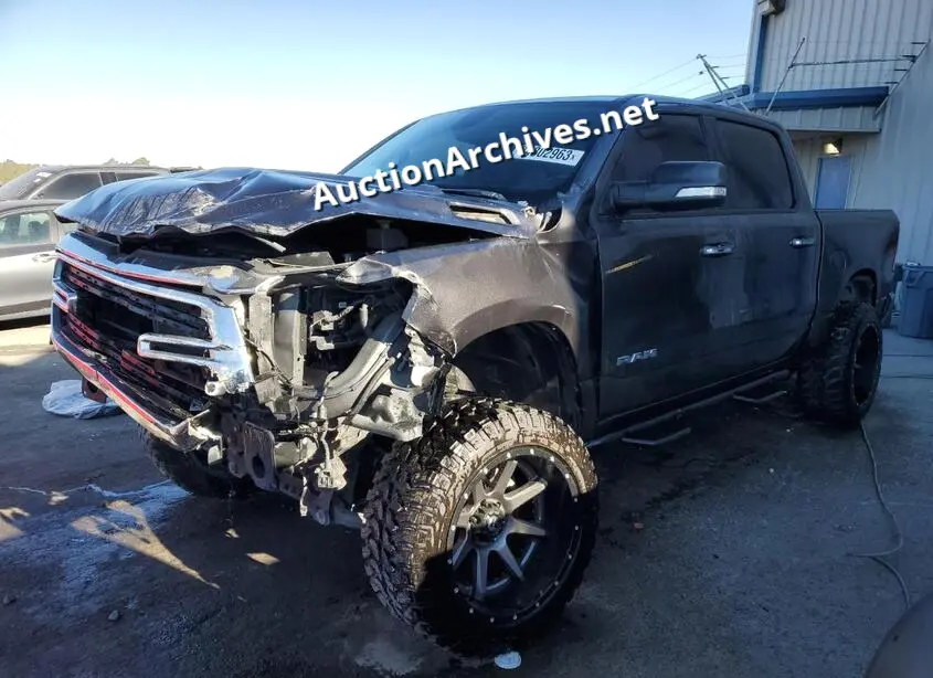 RAM 1500 BIG H 2019 VIN: 1C6SRFFT2KN790272