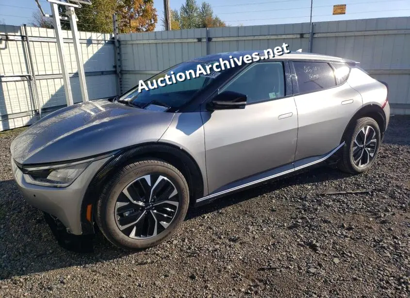 KIA EV6 LIGHT 2023 VIN: KNDC34LA4P5604132