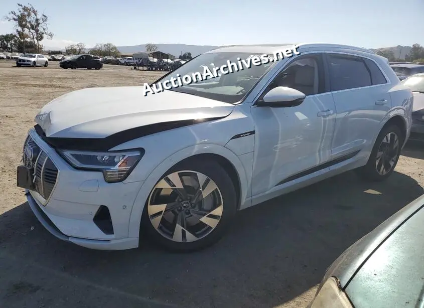 AUDI E-TRON PRE 2021 VIN: WA1LAAGE9MB039577