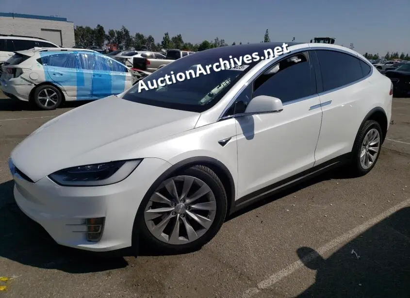 TESLA MODEL X 2018 VIN: 5YJXCDE26JF113512