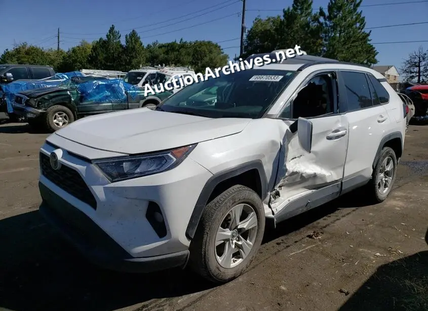 TOYOTA RAV4 XLE 2019 VIN: 2T3P1RFV7KW012440