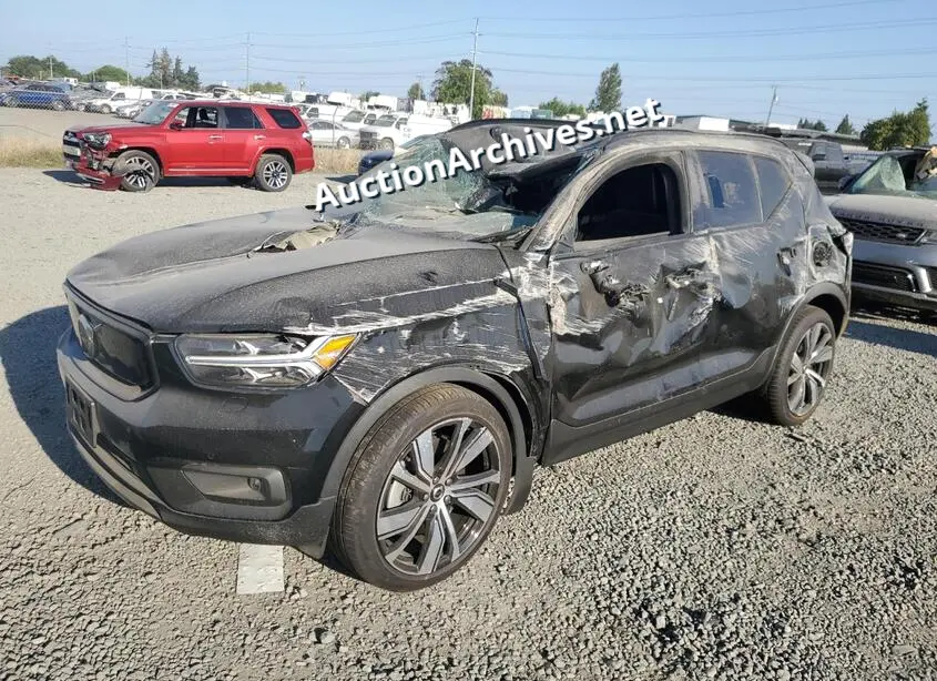 VOLVO XC40 RECHA 2021 VIN: YV4ED3UR8M2522533
