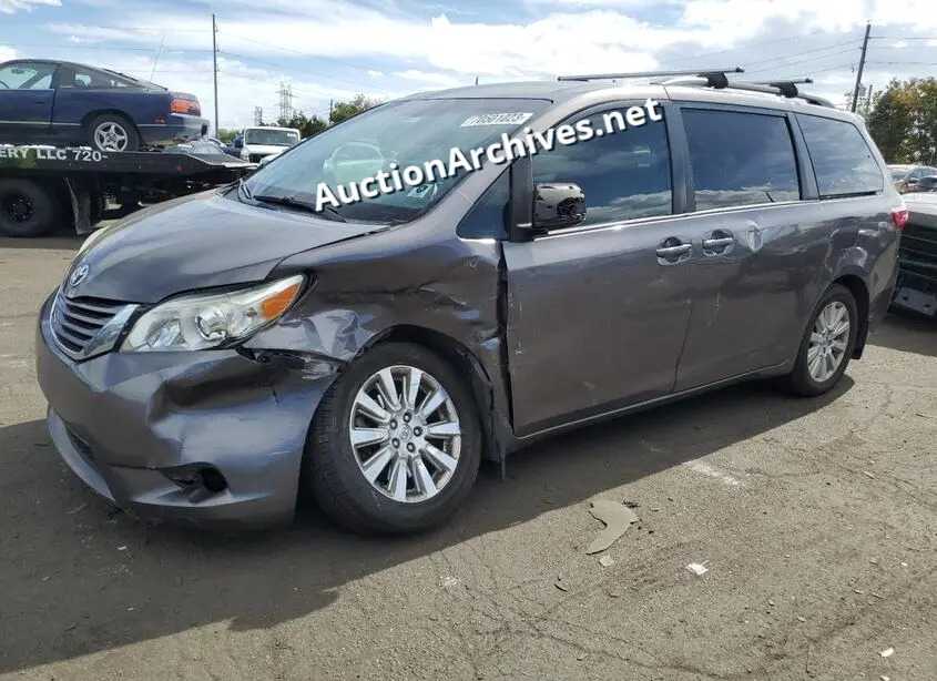 TOYOTA SIENNA LE 2015 VIN: 5TDJK3DC7FS112000