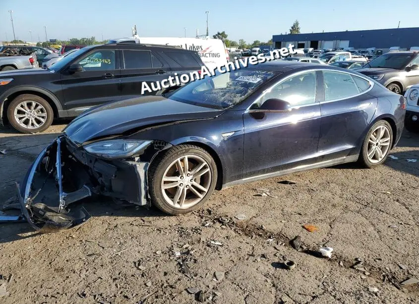 TESLA MODEL S 2013 VIN: 5YJSA1CN0DFP11501