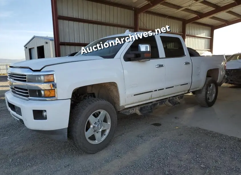 CHEVROLET SILVERADO 2015 VIN: 1GC1KXE88FF646687