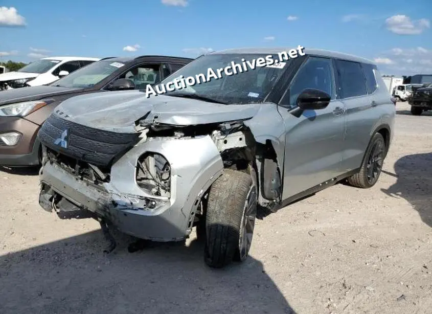 MITSUBISHI OUTLANDER 2022 VIN: JA4J3UA80NZ078752