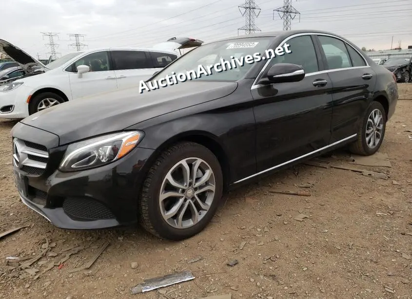 MERCEDES-BENZ C 300 4MAT 2015 VIN: 55SWF4KB1FU011970