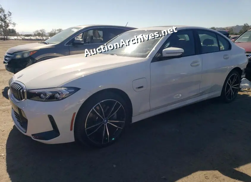 BMW 330XE 2023 VIN: 3MW39FS02P8D00039