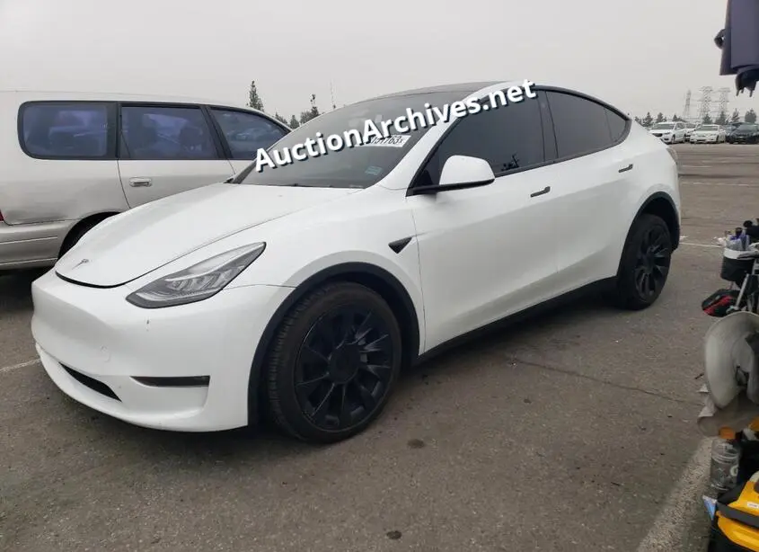 TESLA MODEL Y 2023 VIN: 7SAYGDEE5PA030858