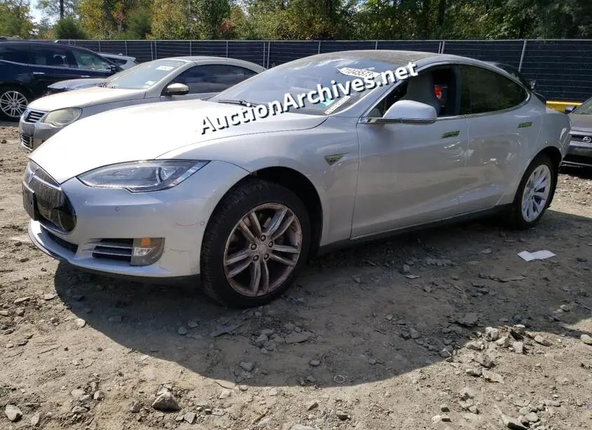 TESLA MODEL S 85 2015 VIN: 5YJSA1H26FFP71316