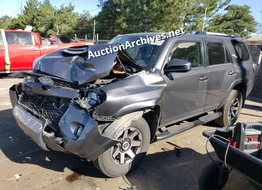 TOYOTA 4RUNNER SR 2018 VIN: JTEBU5JR4J5507765