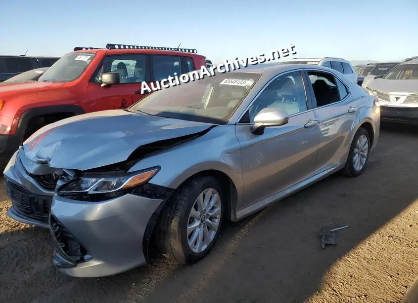 TOYOTA CAMRY L 2018 VIN: 4T1B11HK2JU620744