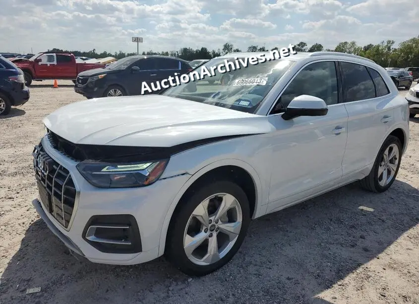 AUDI Q5 PREMIUM 2021 VIN: WA1BAAFY7M2076005