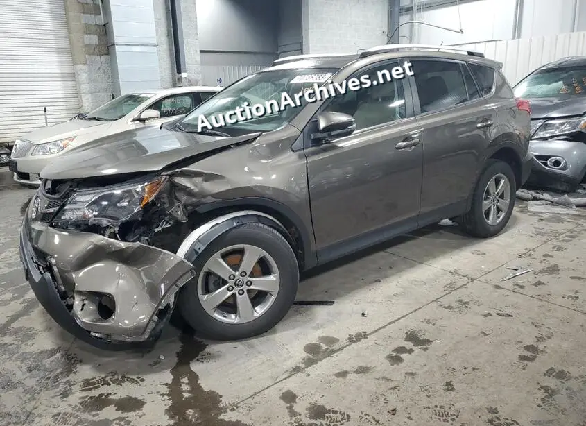 TOYOTA RAV4 XLE 2015 VIN: 2T3RFREV1FW253279