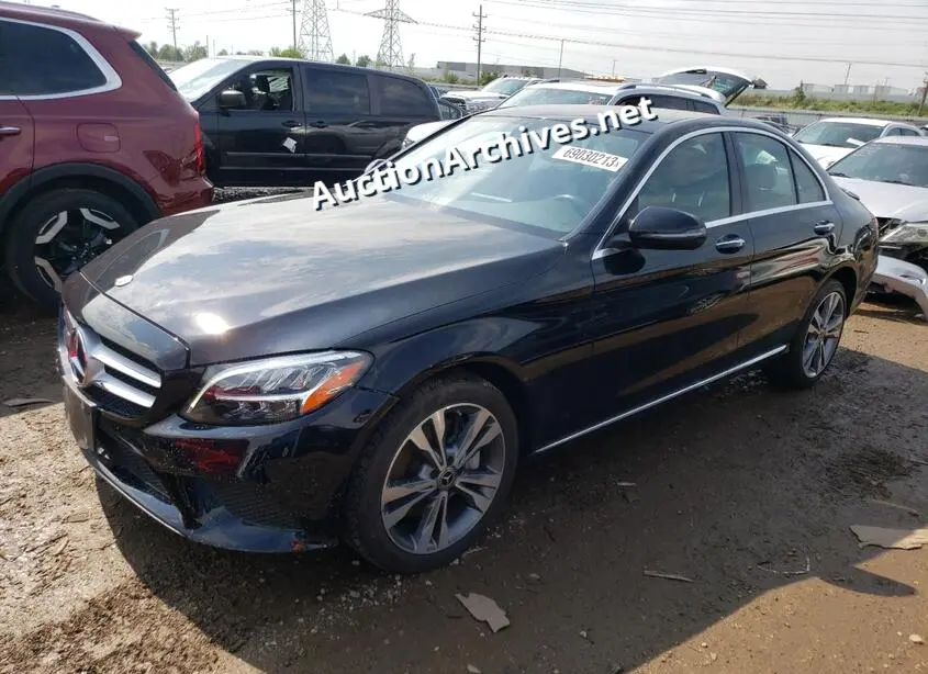 MERCEDES-BENZ C 300 4MAT 2019 VIN: 55SWF8EB3KU318392
