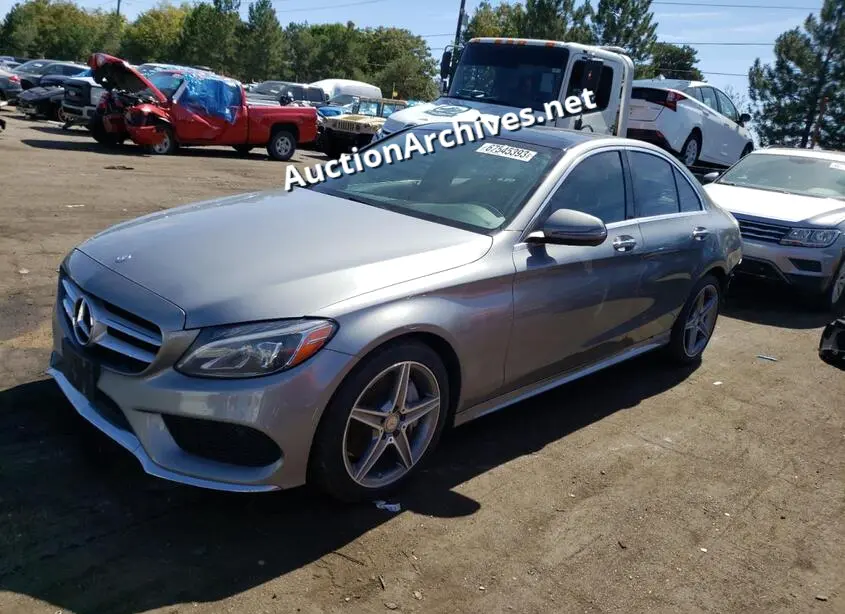 MERCEDES-BENZ C 300 4MAT 2016 VIN: 55SWF4KB4GU102894
