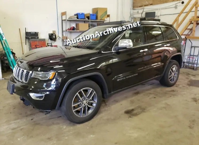 JEEP GRAND CHER 2017 VIN: 1C4RJFBG3HC800108