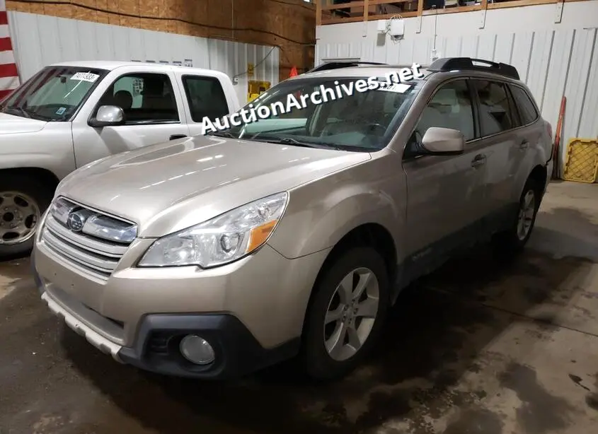 SUBARU OUTBACK 2. 2014 VIN: 4S4BRBLC3E3201859
