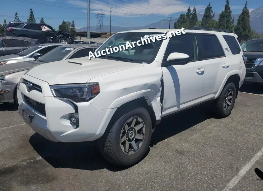 TOYOTA 4RUNNER SE 2023 VIN: JTEPU5JRXP6102633