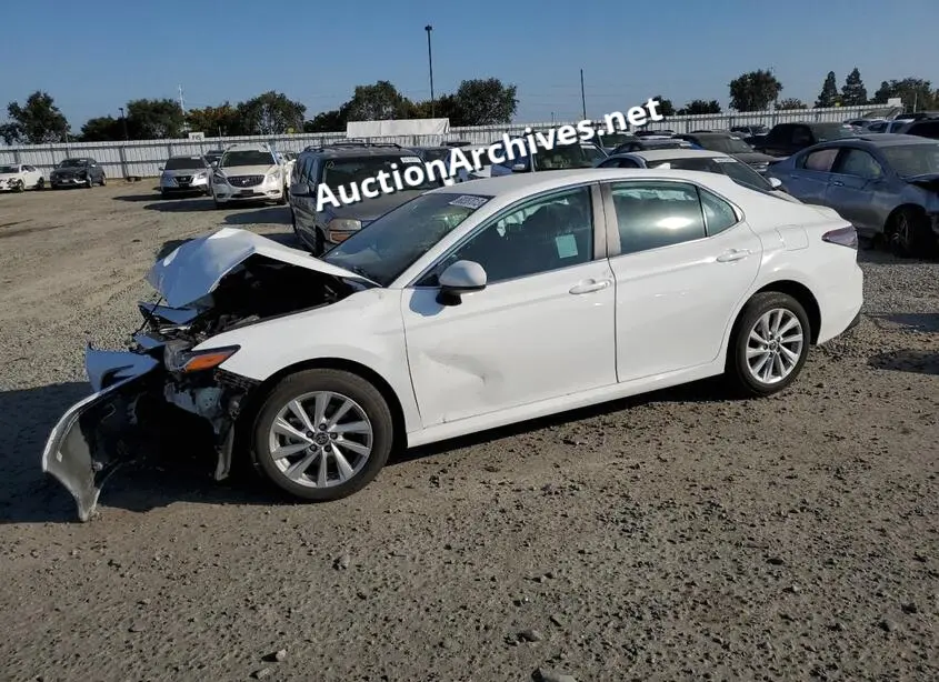 TOYOTA CAMRY LE 2022 VIN: 4T1C11AK5NU658330