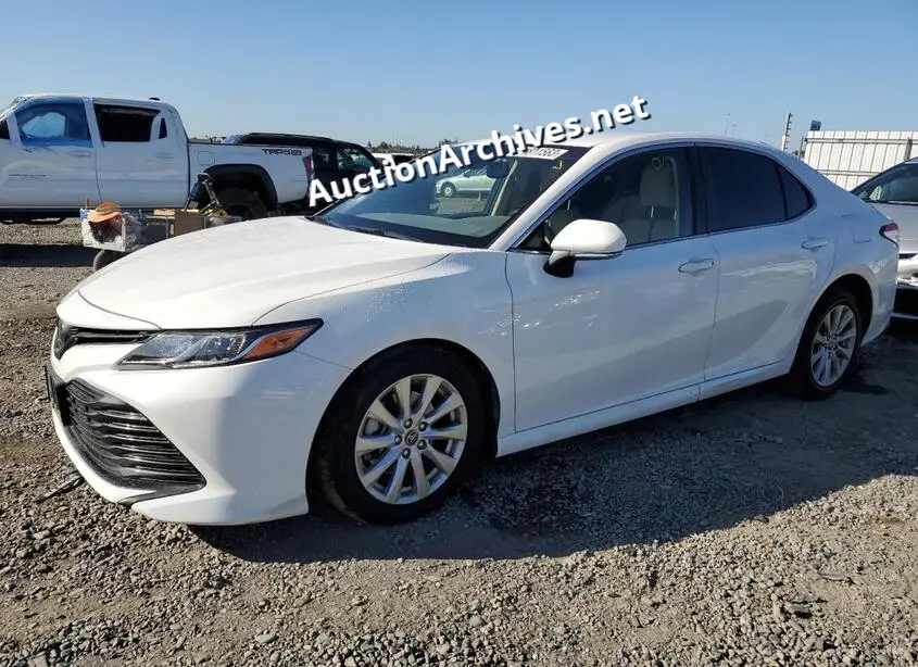 TOYOTA CAMRY L 2018 VIN: JTNB11HKXJ3064379