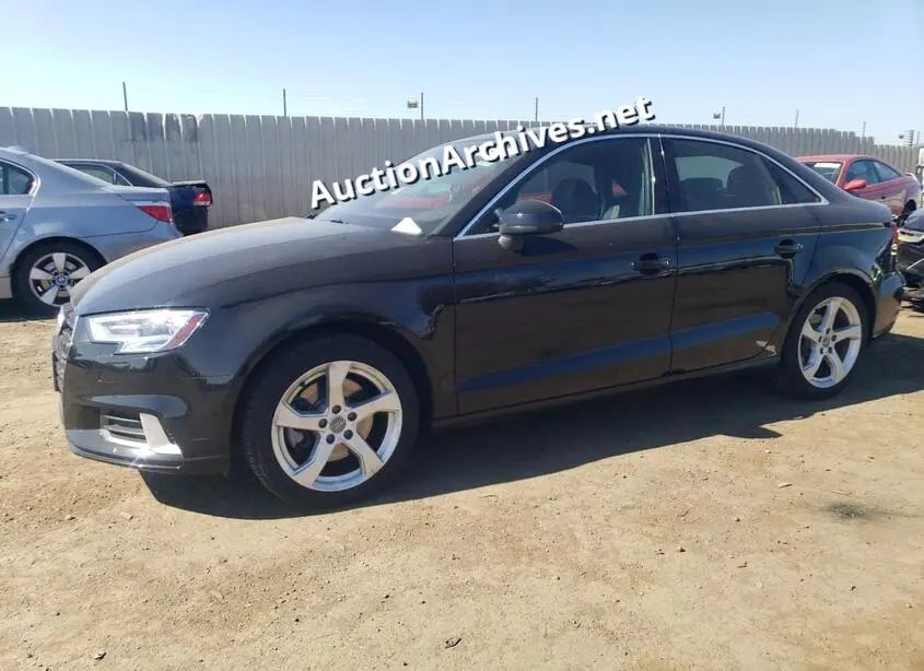 AUDI A3 PREMIUM 2019 VIN: WAUAUGFF9K1012669