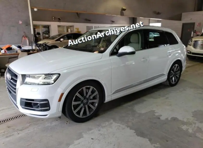 AUDI Q7 PRESTIGE 2017 VIN: WA1VAAF73HD004085