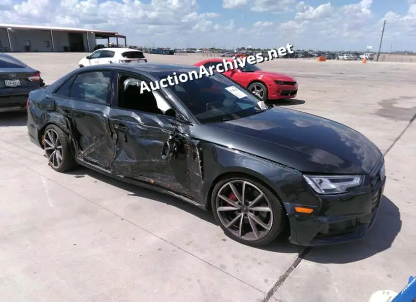 AUDI A4 PRESTIGE 2018 VIN: WAUFNAF4XJA091816